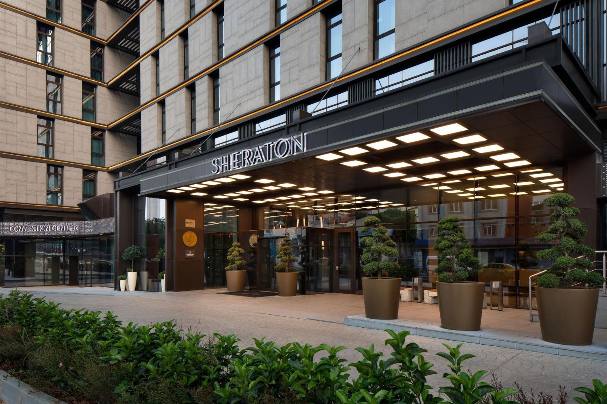 Sheraton Istanbul City Center Экстерьер фото