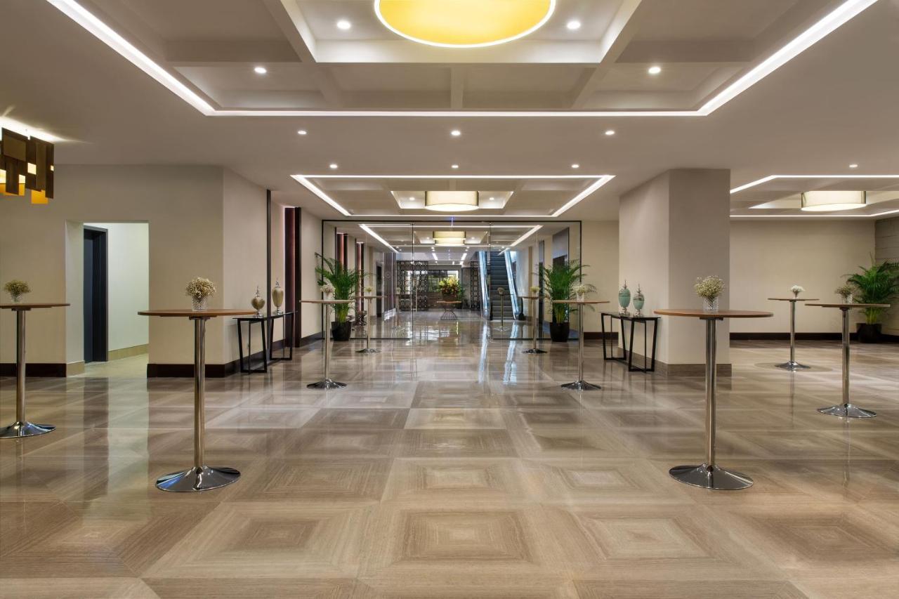 Sheraton Istanbul City Center Экстерьер фото