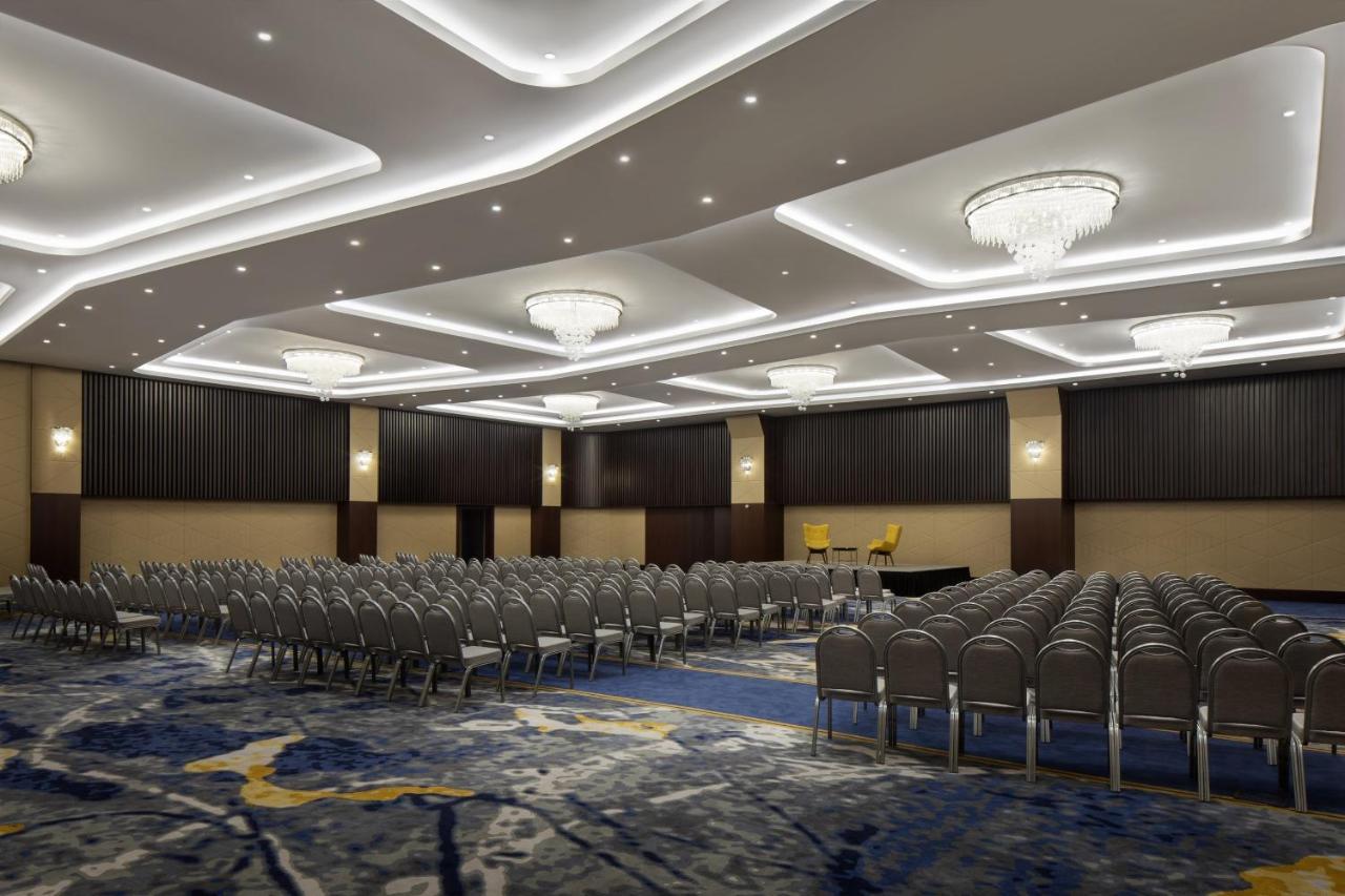 Sheraton Istanbul City Center Экстерьер фото