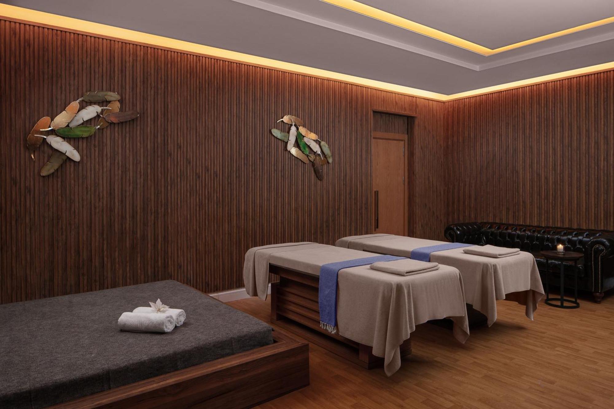 Sheraton Istanbul City Center Экстерьер фото