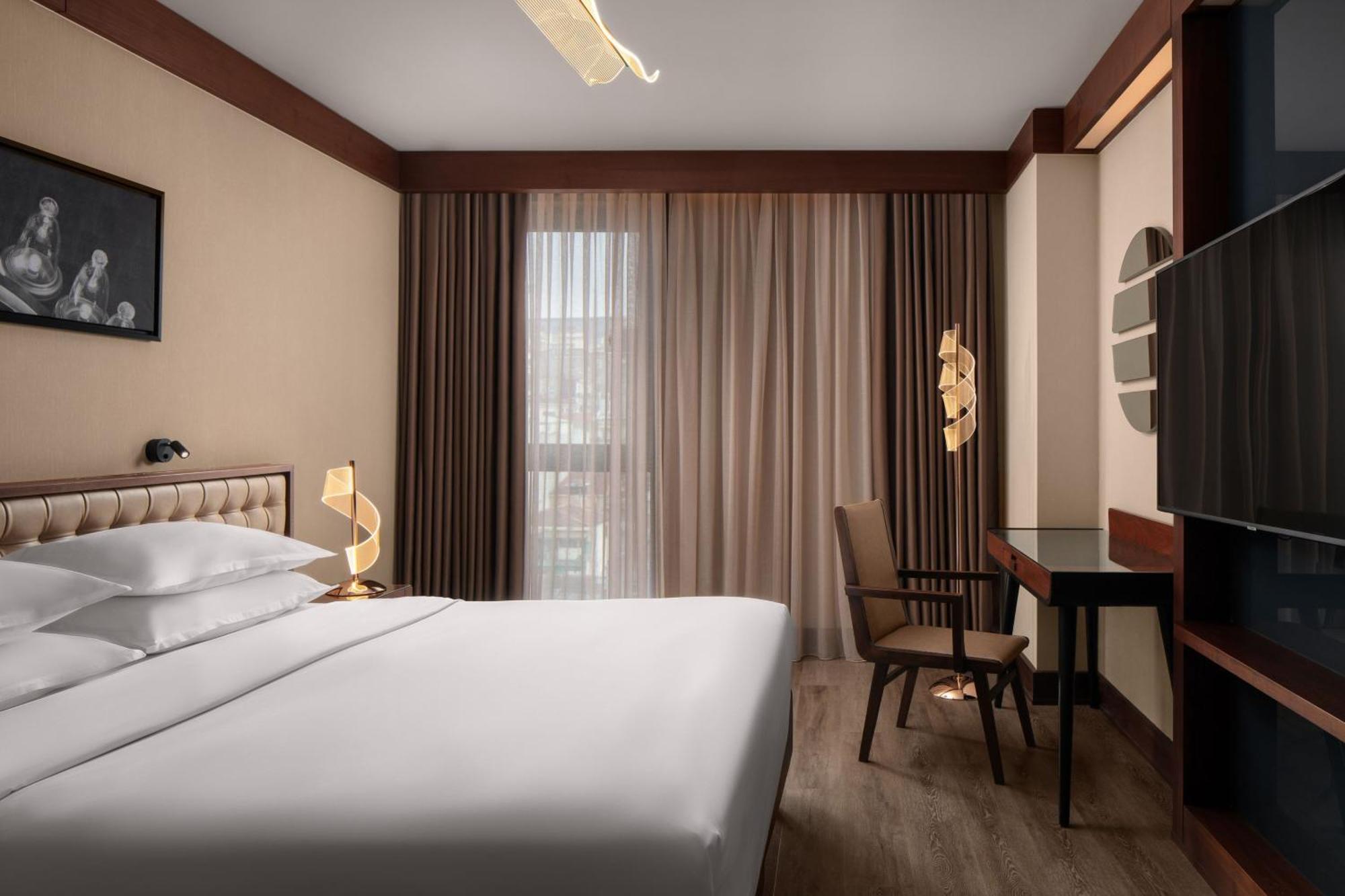 Sheraton Istanbul City Center Экстерьер фото
