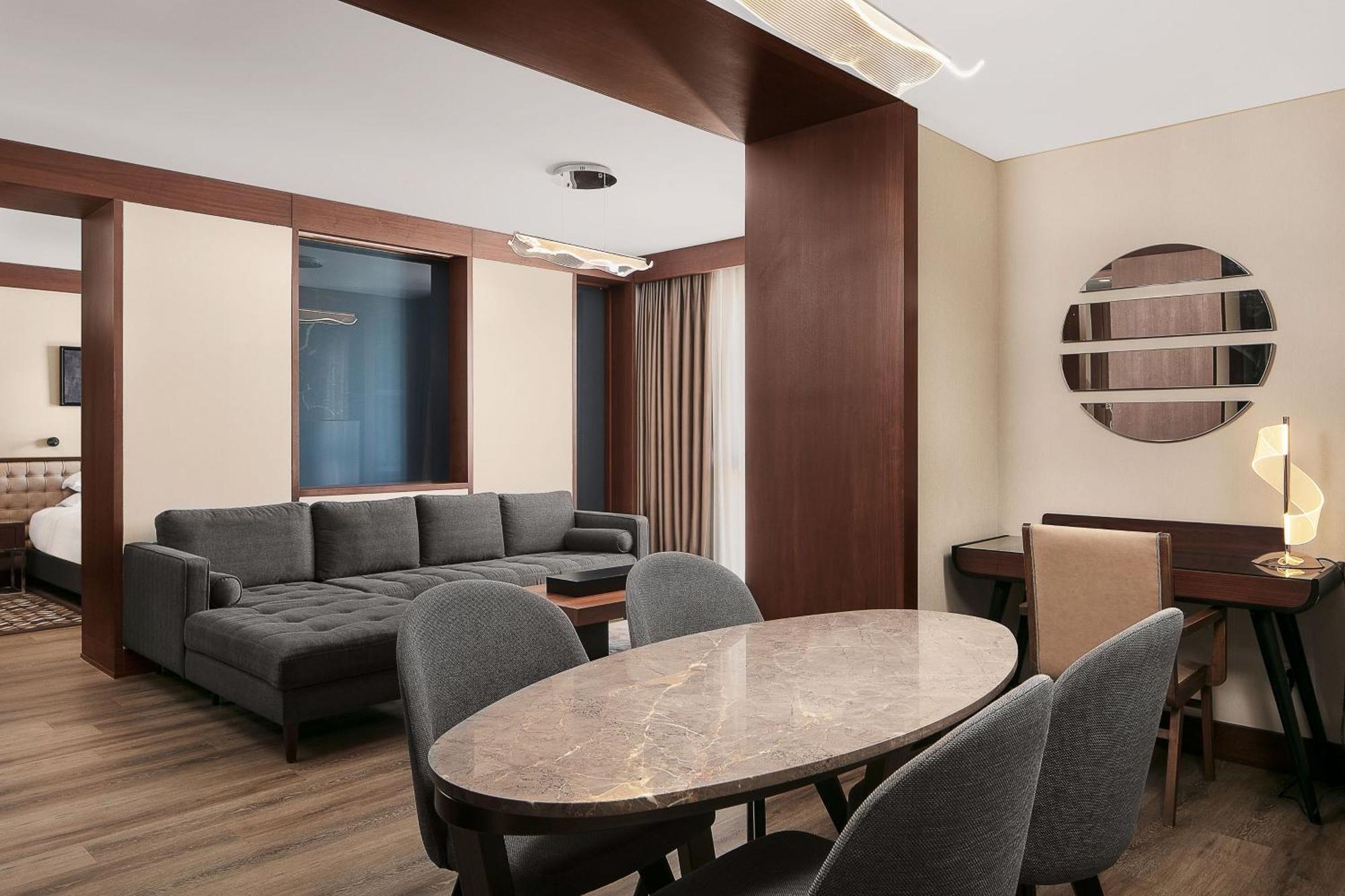Sheraton Istanbul City Center Экстерьер фото